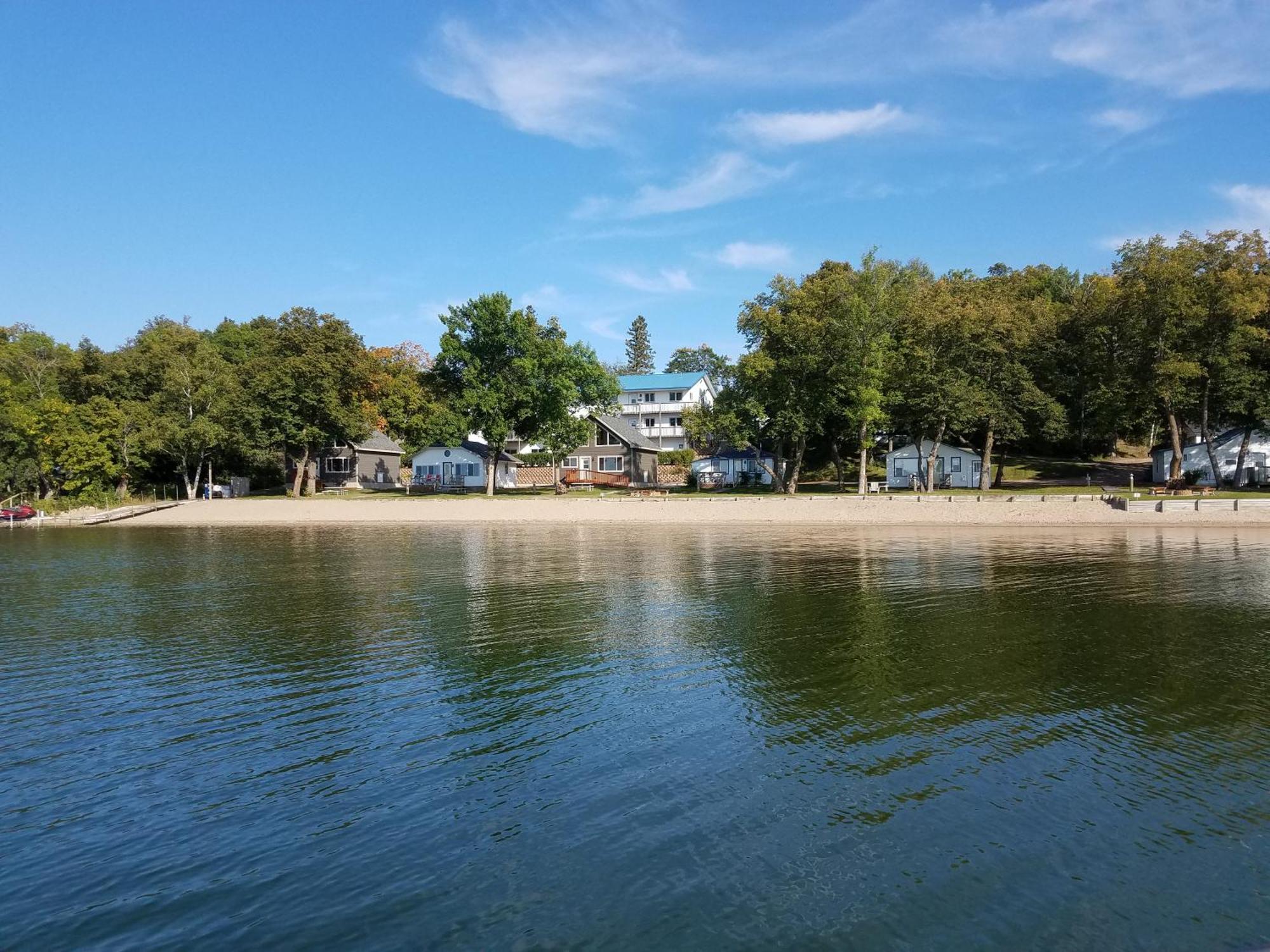 Viking Bay Resort And Lodge Miltona Exterior photo
