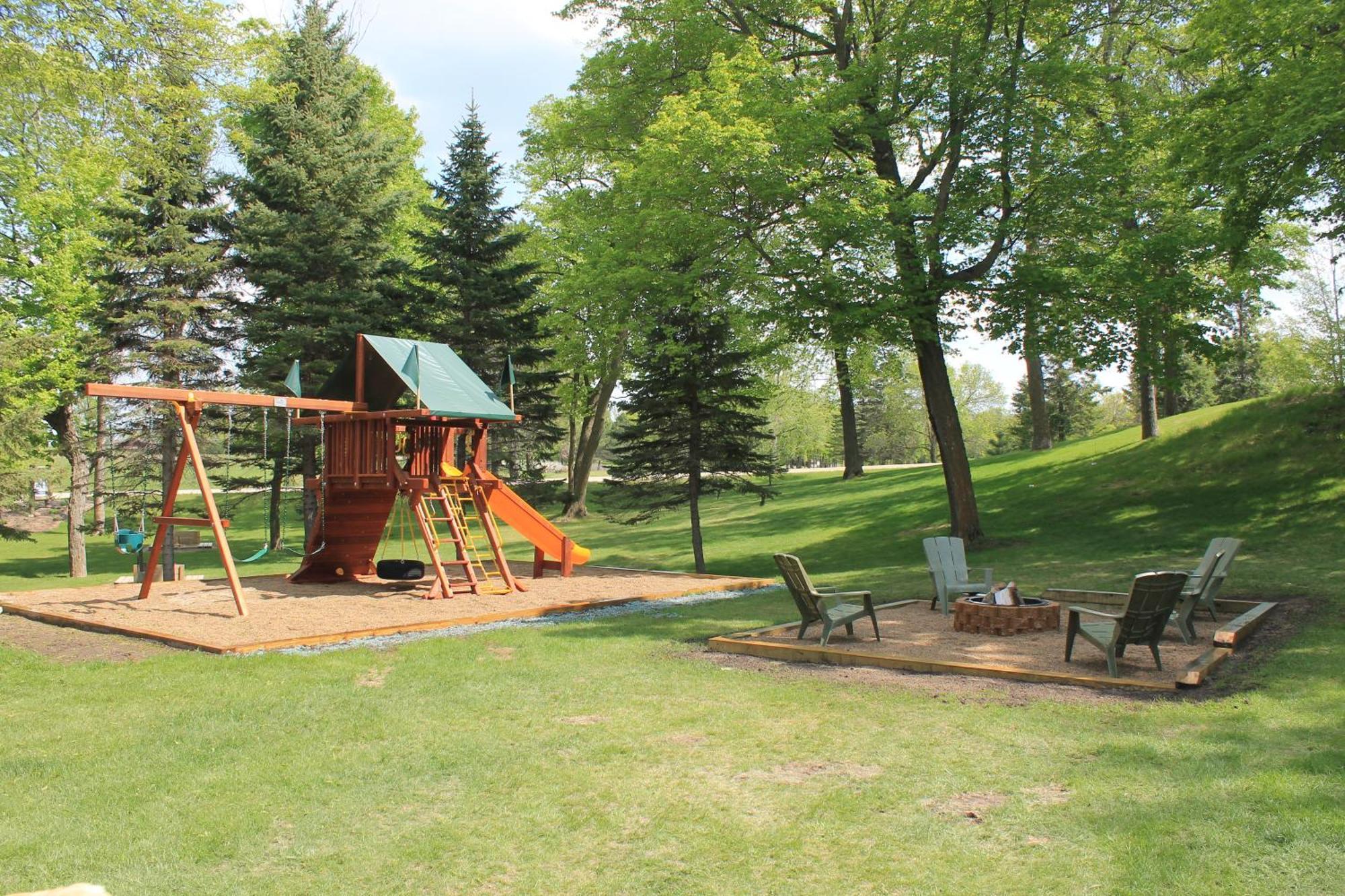 Viking Bay Resort And Lodge Miltona Exterior photo